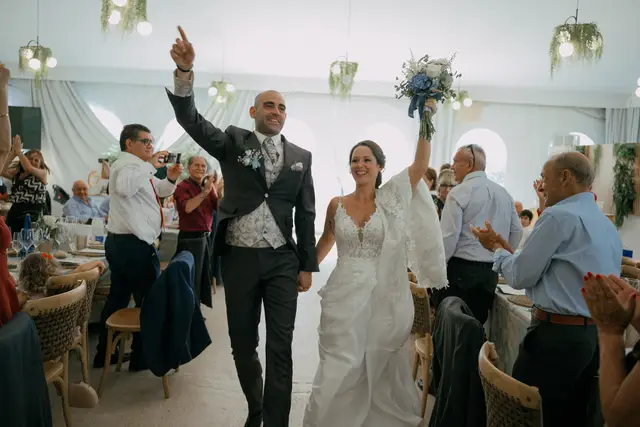 boda requena dominio vega Adri Eli Salida / Entrada