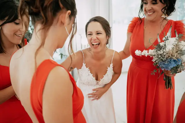 boda requena dominio vega Adri Eli banquete damas divertidas portada