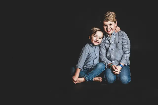 sesion embarazo Nueria Raul divertidas fotografias niños