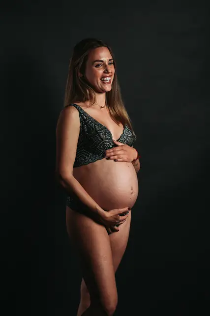 sesion embarazo Nueria Raul divertidas fotografias nuria portada