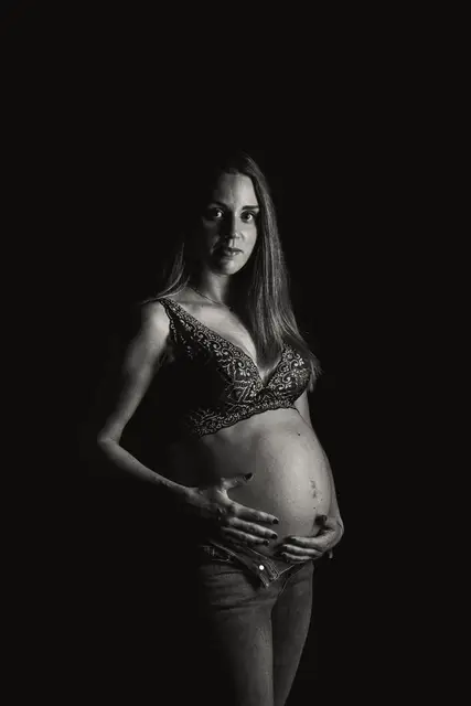 sesion embarazo Nueria Raul BW fotografias nuria