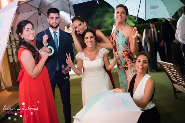 Baile, regalos y photocall de la boda de Encarna y Josete