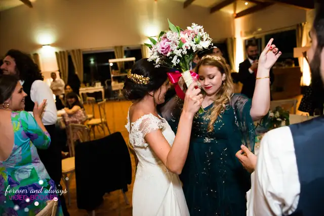 Baile, regalos y photocall de la boda de Encarna y Josete
