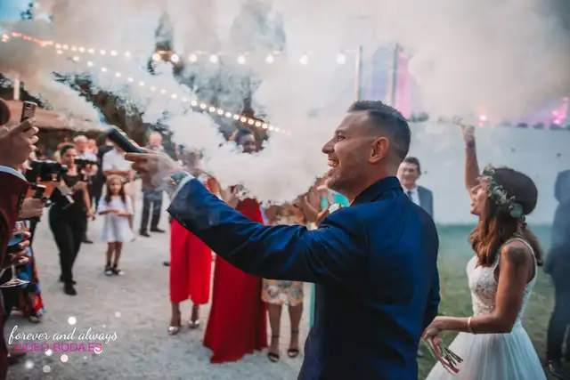 Ceremonia civil de Cris y Carlos en Masía El Ferrajón