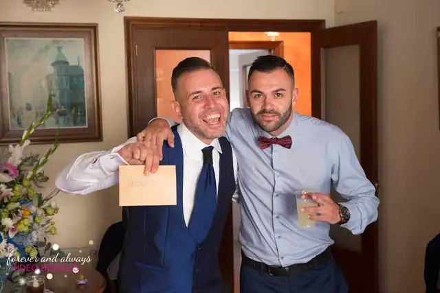 Preparativos de Cris y Carlos antes de la boda