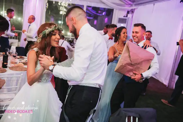Cóctel, cena y regalos de la boda de Cris y Carlos