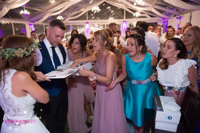 Cóctel, cena y regalos de la boda de Cris y Carlos