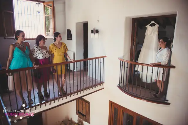 Preparativos de Ana y Meneu en Les Casotes
