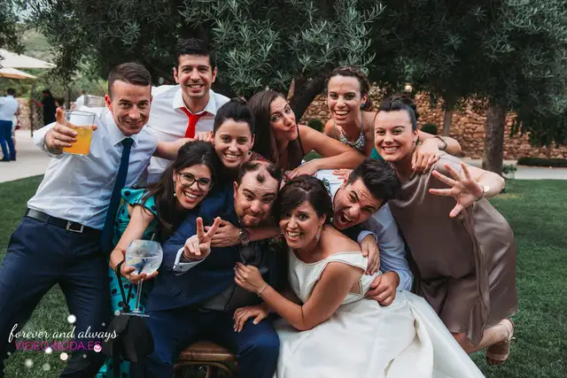 Cóctel y momentos de Ana y Meneu en Les Casotes
