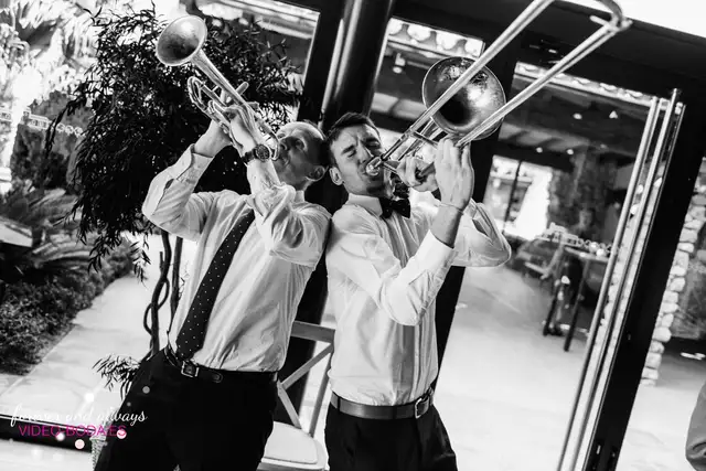 Familia y últimos momentos de la boda de Ana y Meneu