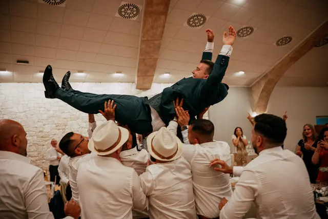 Boda de Laura y Dani en Algemesí, Valencia banquete portada