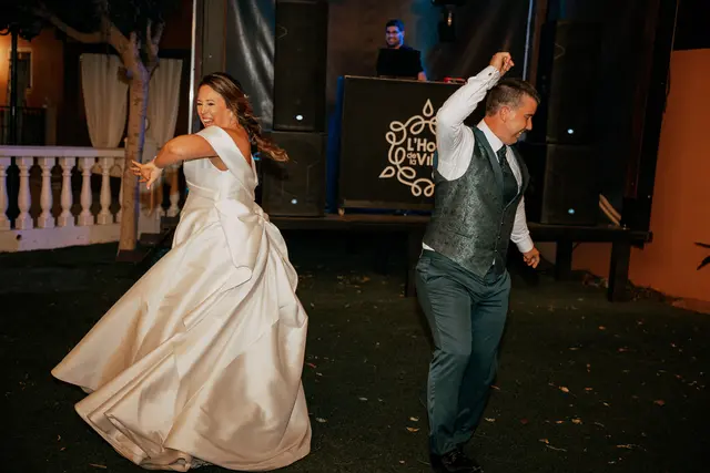 Boda de Laura y Dani en Algemesí, Valencia baile nupcial