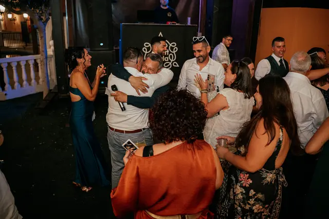 Boda de Laura y Dani en Algemesí, Valencia fiesta