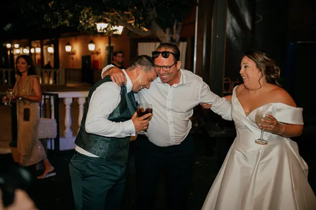 Boda de Laura y Dani en Algemesí, Valencia fiesta