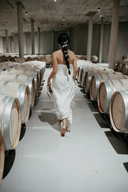 Reportaje boda Bodega Finca Calderon Requena sesion pareja