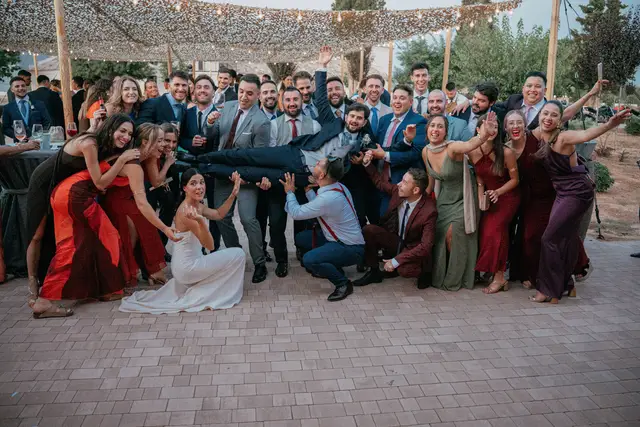 Reportaje boda Bodega Finca Calderon Requena grupales