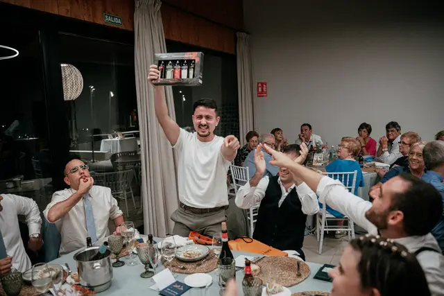 Reportaje boda Bodega Finca Calderon Requena banquete