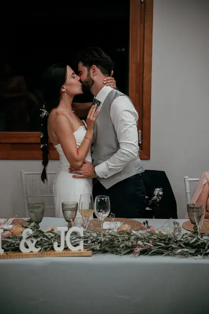 Reportaje boda Bodega Finca Calderon Requena banquete