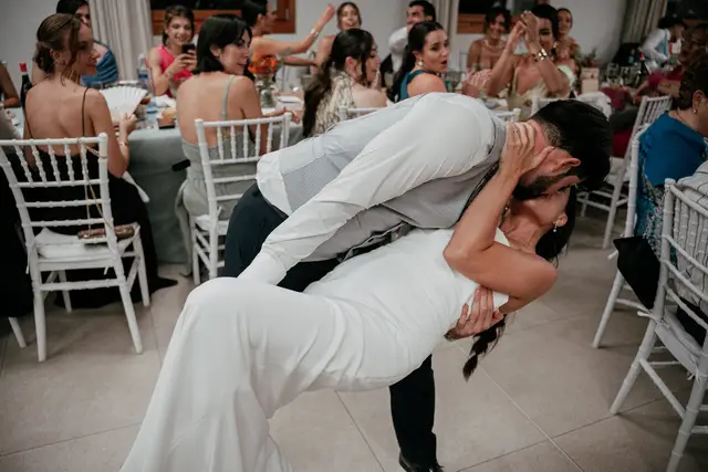 Reportaje boda Bodega Finca Calderon Requena banquete