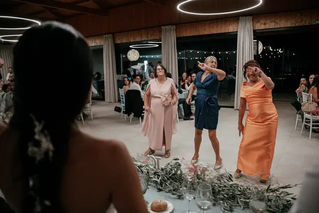 Reportaje boda Bodega Finca Calderon Requena banquete