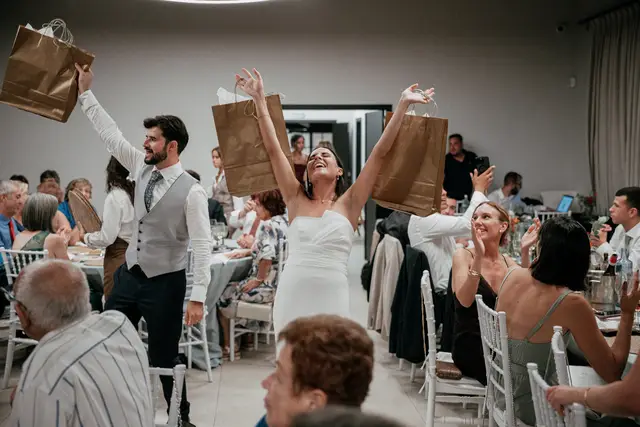 Reportaje boda Bodega Finca Calderon Requena banquete