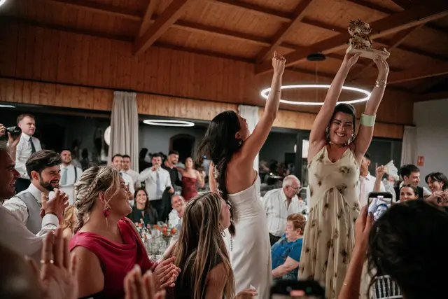 Reportaje boda Bodega Finca Calderon Requena banquete