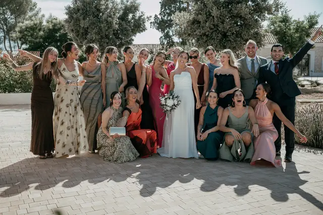 Reportaje boda Bodega Finca Calderon Requena grupales portada