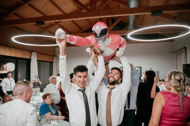 Reportaje boda Bodega Finca Calderon Requena banquete portada