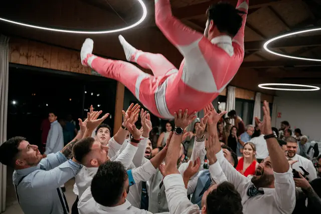 Reportaje boda Bodega Finca Calderon Requena banquete portada