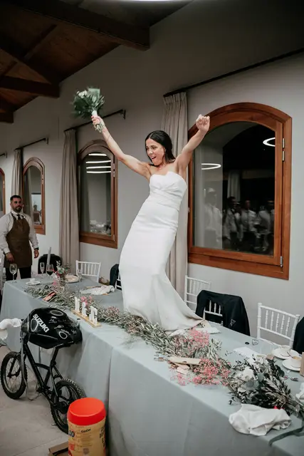 Reportaje boda Bodega Finca Calderon Requena banquete