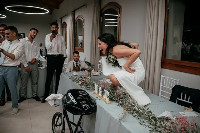 Reportaje boda Bodega Finca Calderon Requena banquete