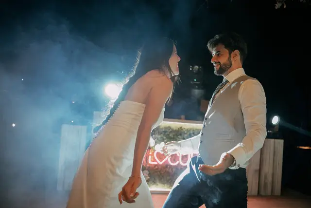 Reportaje boda Bodega Finca Calderon Requena baile nupcial