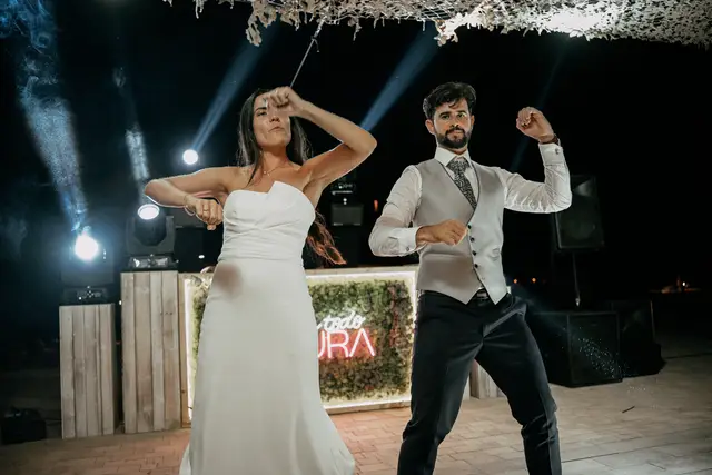 Reportaje boda Bodega Finca Calderon Requena baile nupcial