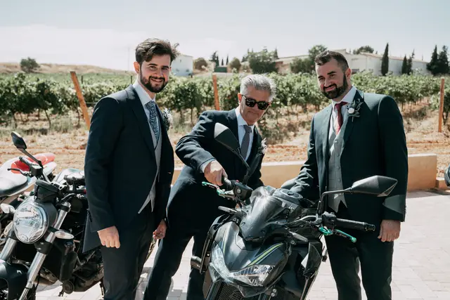 Reportaje boda Bodega Finca Calderon Requena preparativos