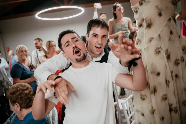 Reportaje boda Bodega Finca Calderon Requena banquete