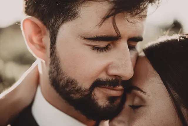 Reportaje boda Bodega Finca Calderon Requena ceremonia portada sesion pareja