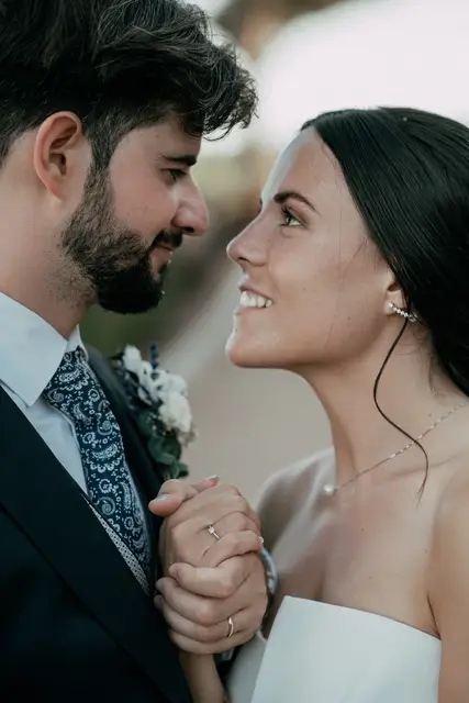 Reportaje boda Bodega Finca Calderon Requena sesion pareja