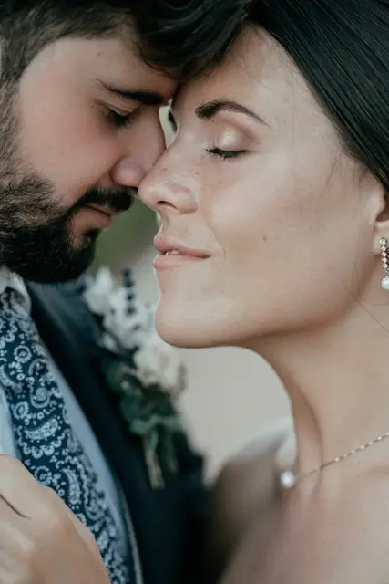 Reportaje boda Bodega Finca Calderon Requena sesion pareja