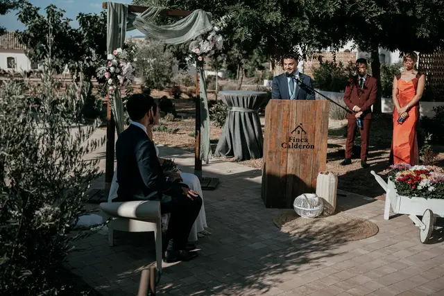 Reportaje boda Bodega Finca Calderon Requena ceremonia