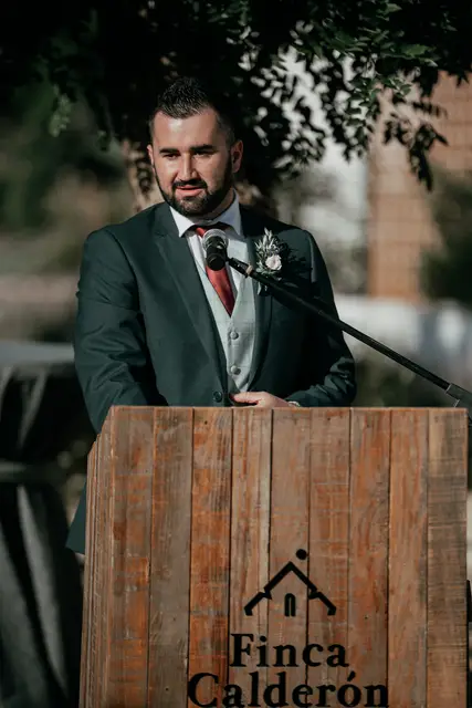 Reportaje boda Bodega Finca Calderon Requena ceremonia