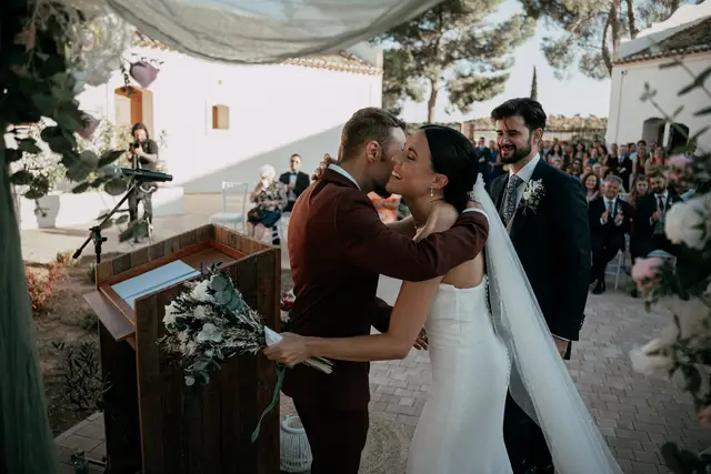 Reportaje boda Bodega Finca Calderon Requena ceremonia