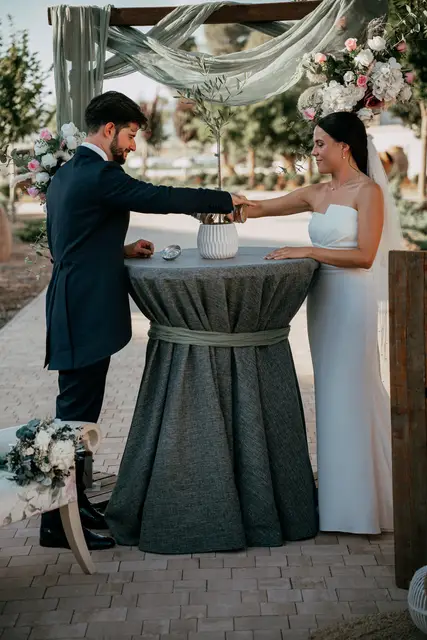 Reportaje boda Bodega Finca Calderon Requena ceremonia