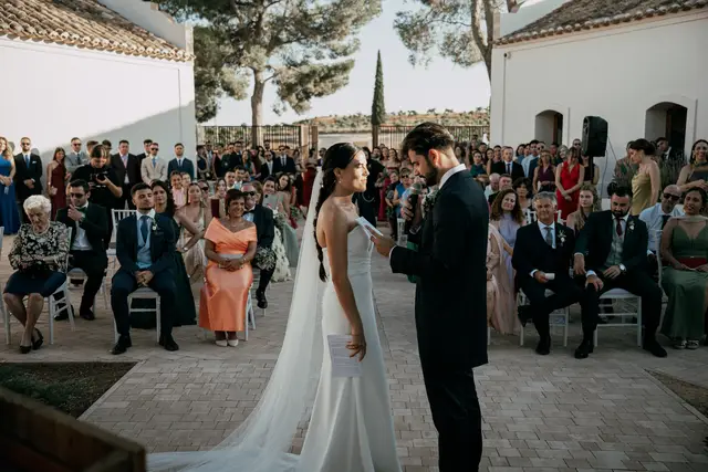 Reportaje boda Bodega Finca Calderon Requena ceremonia