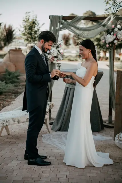 Reportaje boda Bodega Finca Calderon Requena ceremonia