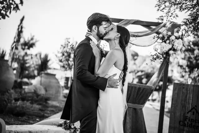 Reportaje boda Bodega Finca Calderon Requena BW ceremonia portada