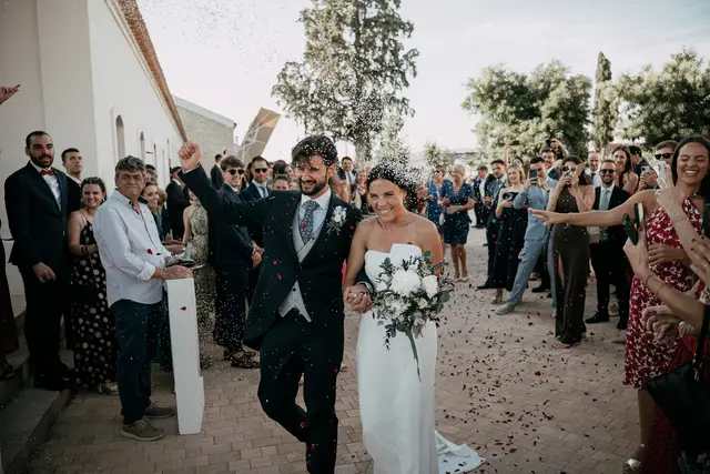 Reportaje boda Bodega Finca Calderon Requena Salida / Entrada portada