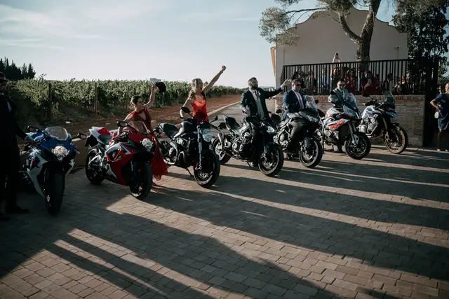 Reportaje boda Bodega Finca Calderon Requena Salida / Entrada