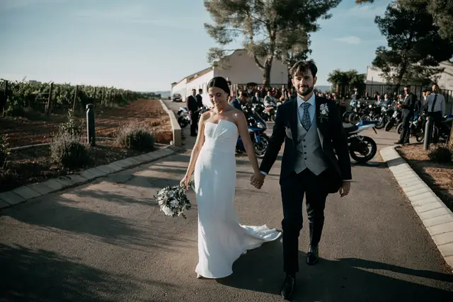 Reportaje boda Bodega Finca Calderon Requena Salida / Entrada