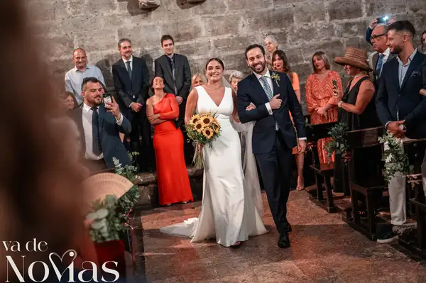 reportaje boda Huerta By Bonho Salida Entrada nupcial