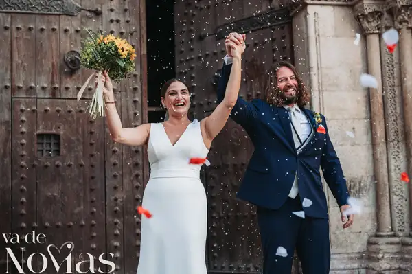 reportaje boda Huerta By Bonho Salida Entrada nupcial